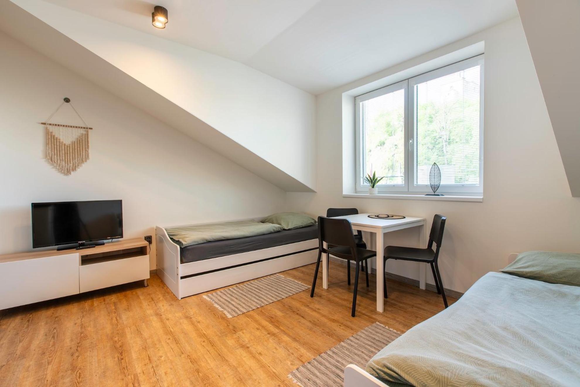 Restaurace Hotel Praha Nizbor Dış mekan fotoğraf