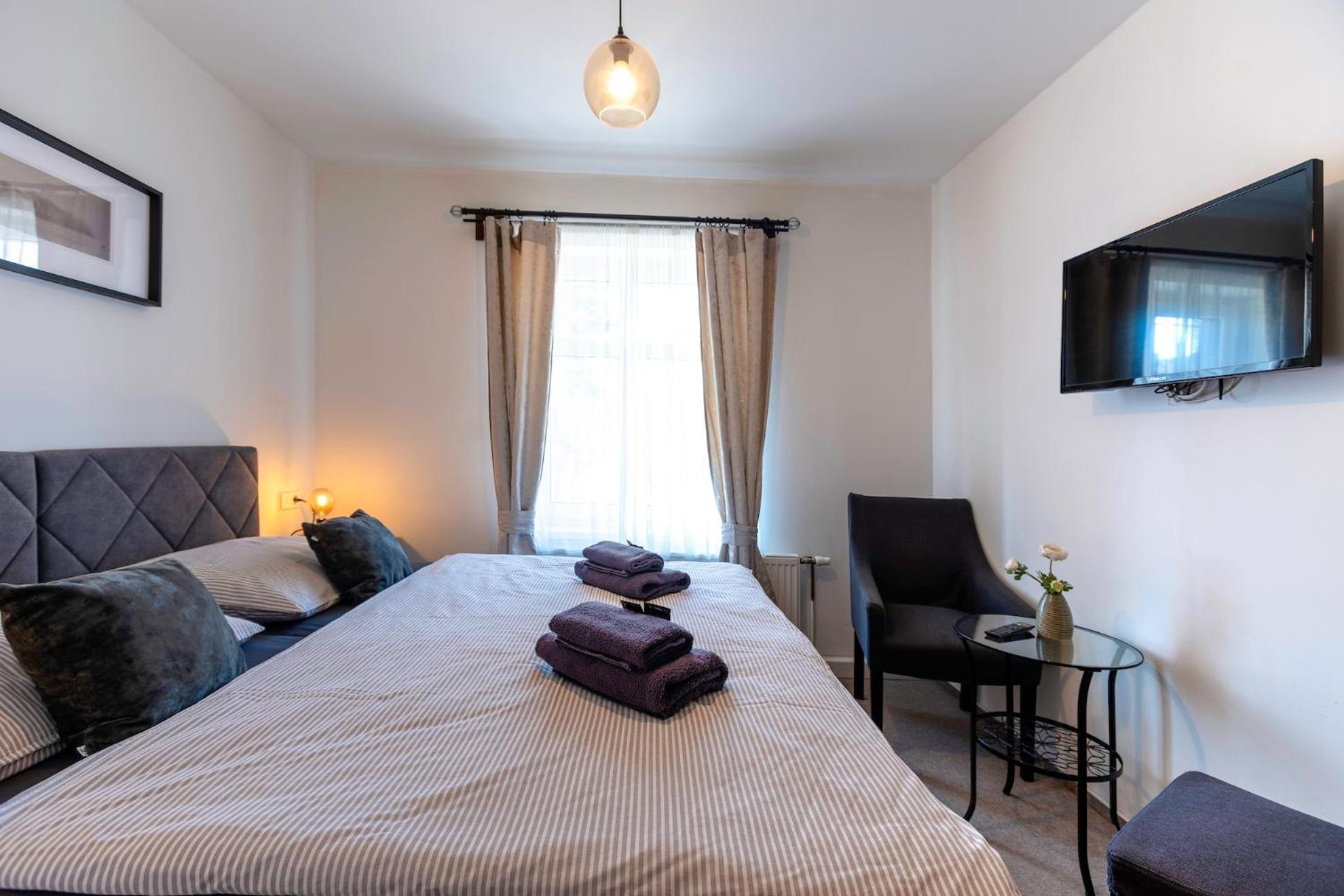 Restaurace Hotel Praha Nizbor Dış mekan fotoğraf