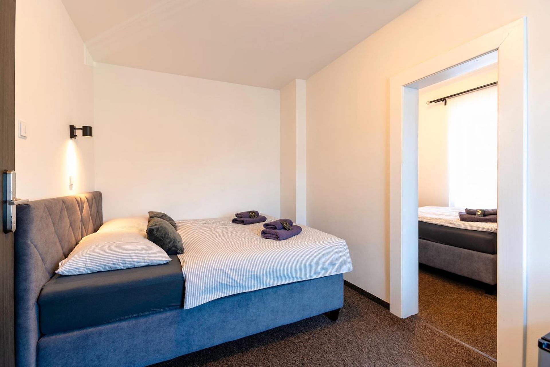 Restaurace Hotel Praha Nizbor Dış mekan fotoğraf