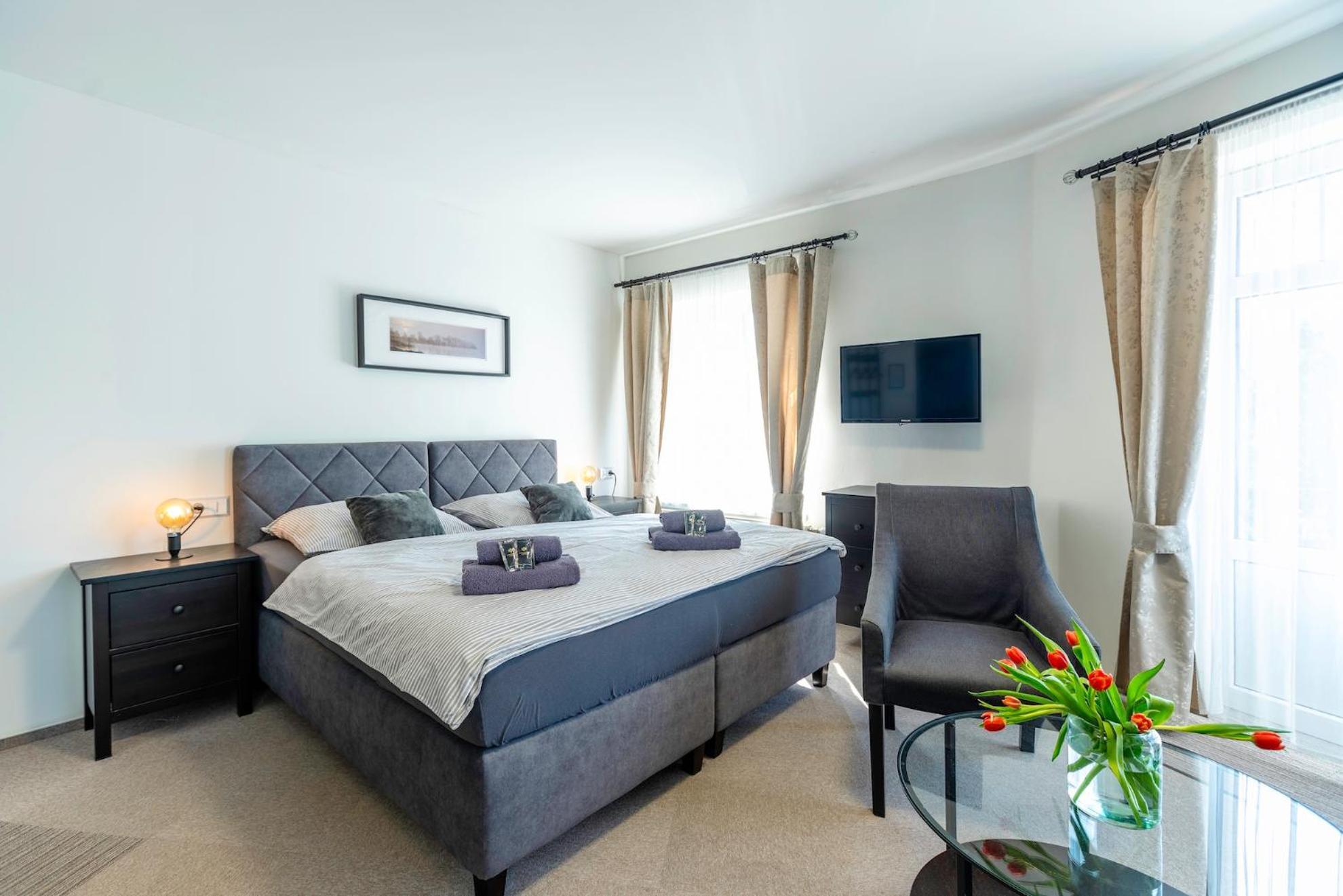 Restaurace Hotel Praha Nizbor Dış mekan fotoğraf